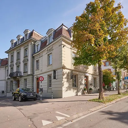 Perfect Location, Comfortable & Modern Appartement *
