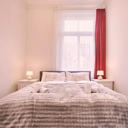 Perfect Location, Comfortable & Modern Appartement *